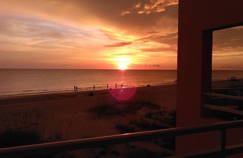 Bradenton Beach Apartment | Gulf side! No crossing the street to get to the beach! COQUINA BEACH CLUB 109