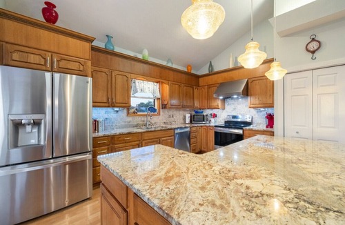 Cedar Key House | Gulf View * Sunsets * Boat parking * King Bed * Walk to Downtown