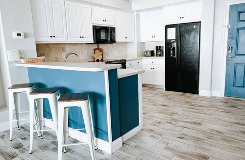 Thomas Drive Condo | GulfCrest 2 BDRM -Newly renovated w/walkin shower; Beach Chair Srvc Included