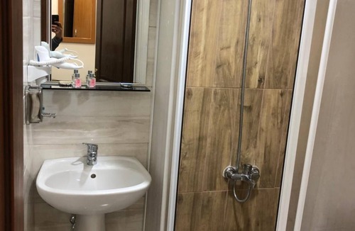 Zara Hotel | Gulistan Hotel