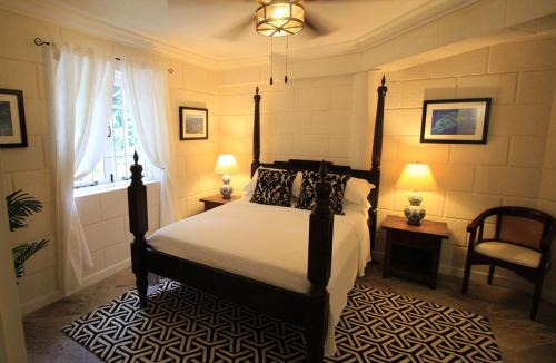 Lascelles Villa | Gully Point
