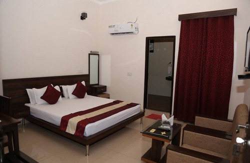 Viratnagar Hotel | Gulmohar Sariska Resort