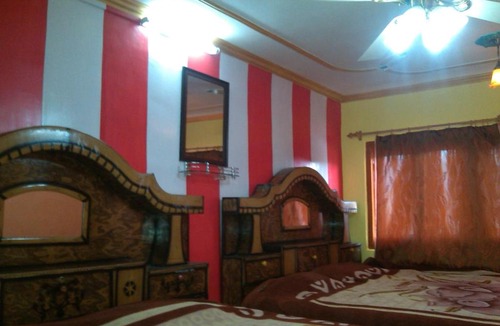 Srinagar Apartment | GULZAR PALACE