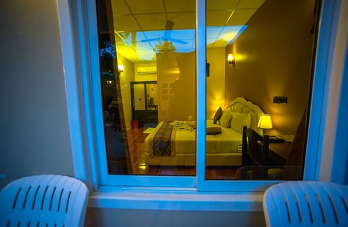 Ukulhas Hotel | Gunbaru Inn