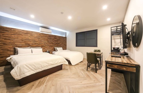 Gunsan Hotel | Gunsan H