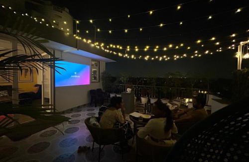 Udyog Vihar Apartment | Gurgaon 21 Tonic & Twinkle