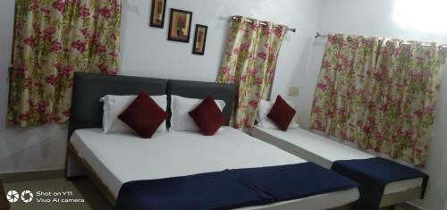 Dwarka Bed & Breakfast | Gurukrupa Bunglow