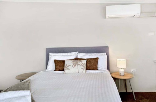 Wagga Wagga House | Gurwood Stay - All of the Comforts
