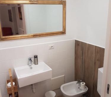 Ivrea Bed & Breakfast | GusterHouse