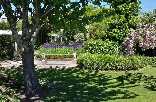 Havelock North Cottage | Guthrie Cottage In the Village of Havelock North