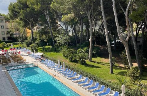 Es Pelats Hotel | Guya Wave Hotel