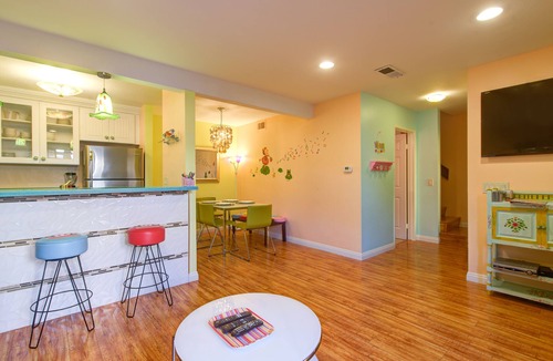 Hermosa Village House | /GVH3/Closest Walk2Disney+CUTE+Wifi+Netflix+Pool+Spa+ 2 Parking