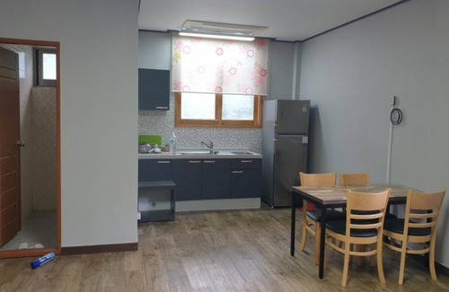 Gwangyang House | Gwangyang Sandalbaengi Pension