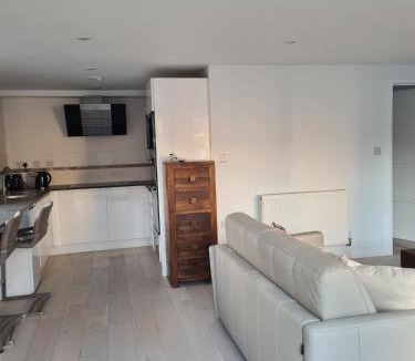 Gillingham Apartment | Gylla Garden House near Stourhead & Stonehenge