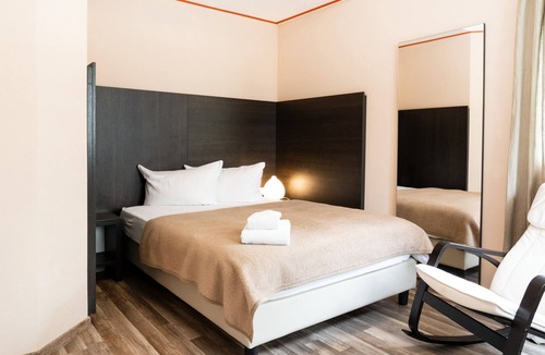 Altfeld Bed & Breakfast | Häuser Der Villa Italia