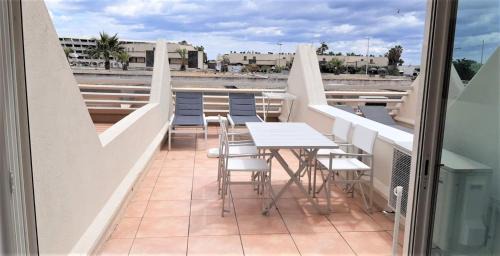 Naturist Village Apartment | Héliopolis F9