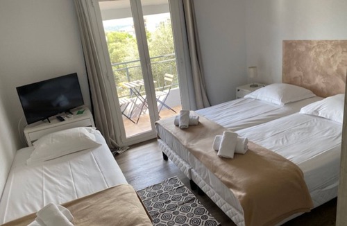 Porto-Vecchio Hotel | Hôtel Aiglon Bylitis