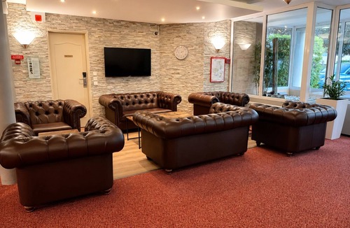 Pacy-sur-Eure Hotel | Hôtel Altina