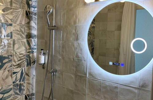 Cherbourg-en-Cotentin Hotel | Hôtel Ambassadeur