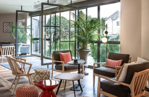 La Riviere-Saint-Sauveur Hotel | Hôtel Antares & Spa
