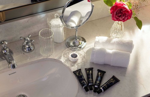 Saint-Germain-des-Pres Hotel | Hôtel Aubépine