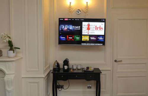 Brive-la-Gaillarde Hotel | Hôtel Château de Lacan
