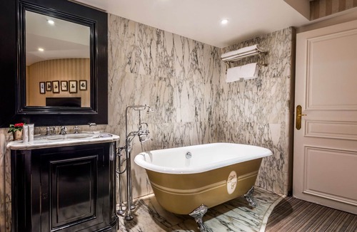 Faubourg-du-Roule Hotel | Hôtel Chateaubriand Champs Elysées