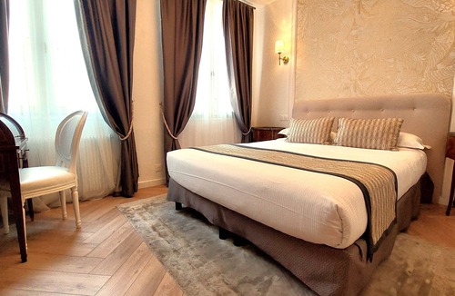 Quartier Vieux Marche-Cathedrale Hotel | Hôtel Dandy