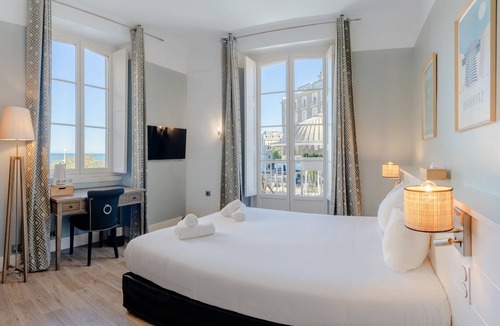 Biarritz City Centre Hotel | Hôtel de L'Océan et Restaurant - Coeur de Ville