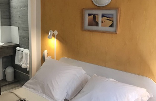 Les Sables d'Olonne Hotel | Hôtel du Commerce