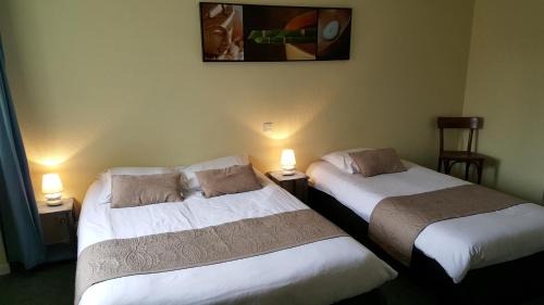 Ploeuc-l'Hermitage Hotel | Hôtel du Commerce