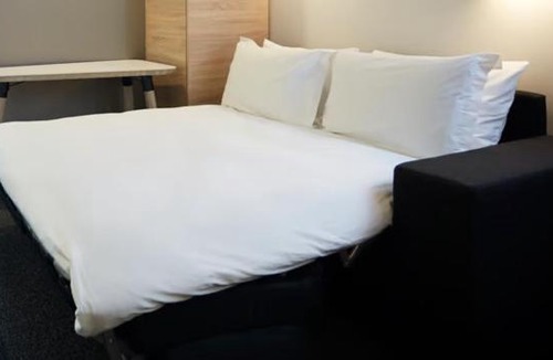 Brossard Hotel | Hôtel Escad Quartier DIX30