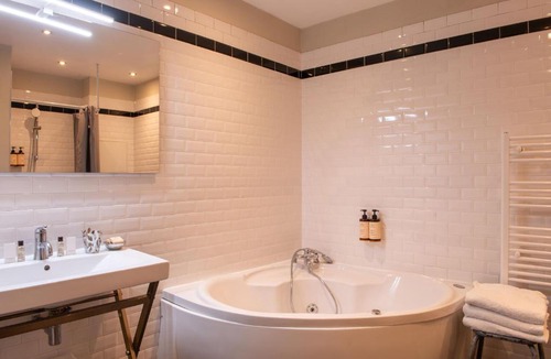 14th Arrondissement Hotel | Hôtel Helzear Montparnasse by Esteem