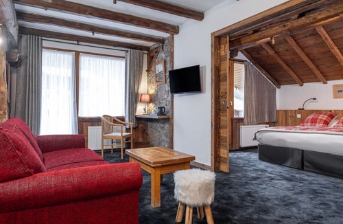 Meribel Centre Hotel | Hôtel L'Eterlou
