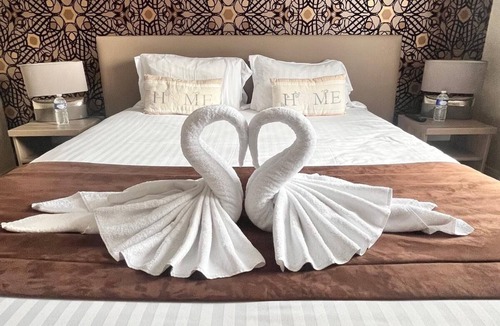 Chatellerault Hotel | Hôtel L'Univers