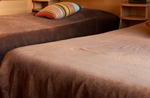 Chambon-sur-Dolore Hotel | Hôtel la Clairière