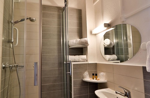 Sainte-Maxime City Centre Hotel | Hôtel Le Chardon Bleu
