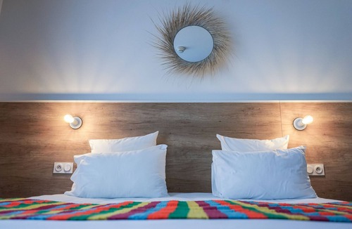 Brive-la-Gaillarde Hotel | Hôtel Le Collonges