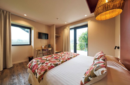 Saint-Berthevin Hotel | Hôtel Le Corbusson Laval Ouest