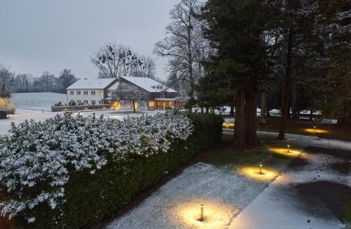 Saint-Berthevin Hotel | Hôtel le Corbusson Laval Ouest