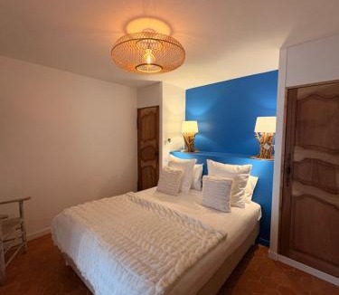 Saintes-Maries-de-la-Mer Hotel | Hôtel Le Neptune en Camargue