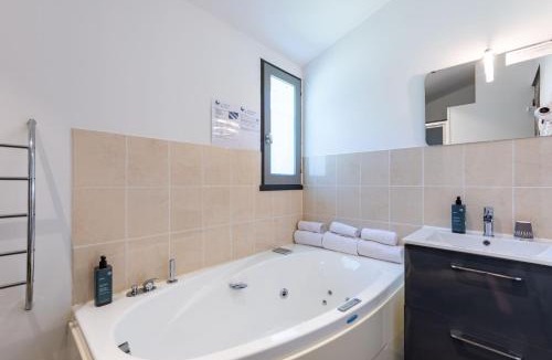 Ars-en-Re Hotel | Hôtel Le Parasol