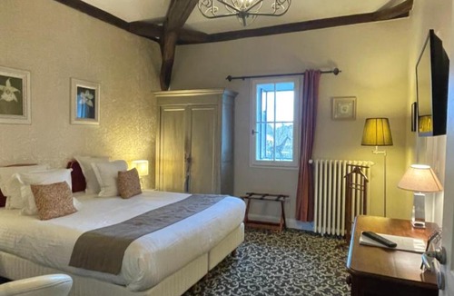 Amboise Hotel | Hôtel Le Pavillon des Lys - Amboise Centre