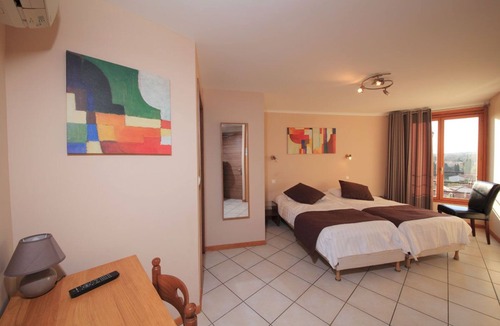 Elne Hotel | Hôtel Logis Carasol