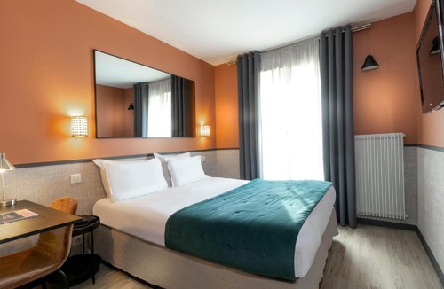 Quartier Saint-Ambroise Hotel | Hôtel Marais de Launay