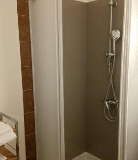 Lussac-les-Chateaux Hotel | Hôtel Montespan