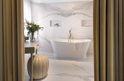 Historic Centre Hotel | Hôtel Richer De Belleval - Relais & Châteaux
