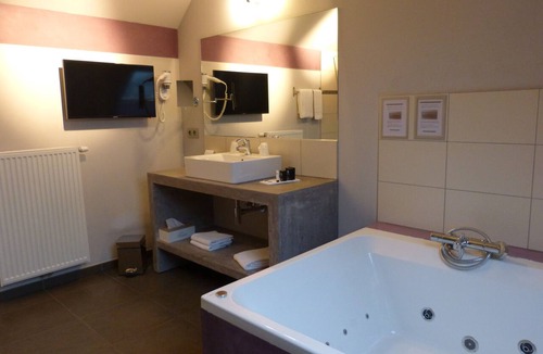 Peruwelz Hotel | Hôtel Saint Daniel