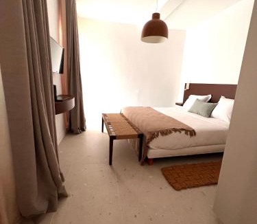 Algajola Hotel | Hôtel Serenada