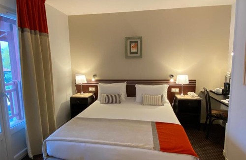Cambo-les-Bains Hotel | Hôtel Ursula